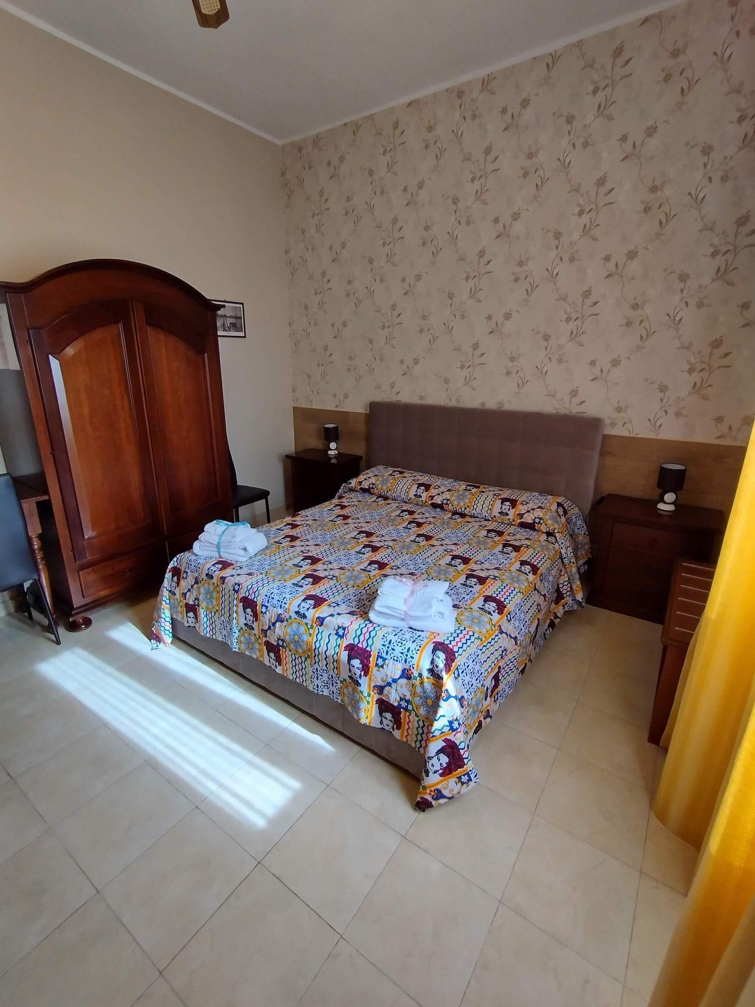 Bed & Breakfast Delle Palme Trapani Ngoại thất bức ảnh