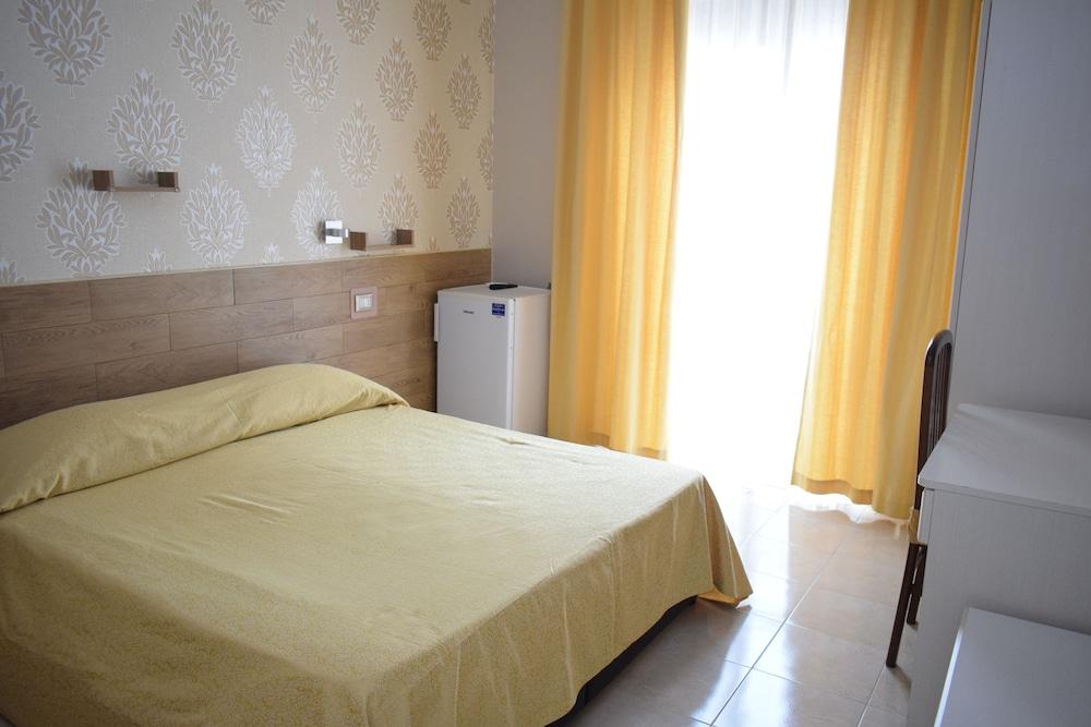 Bed & Breakfast Delle Palme Trapani Ngoại thất bức ảnh