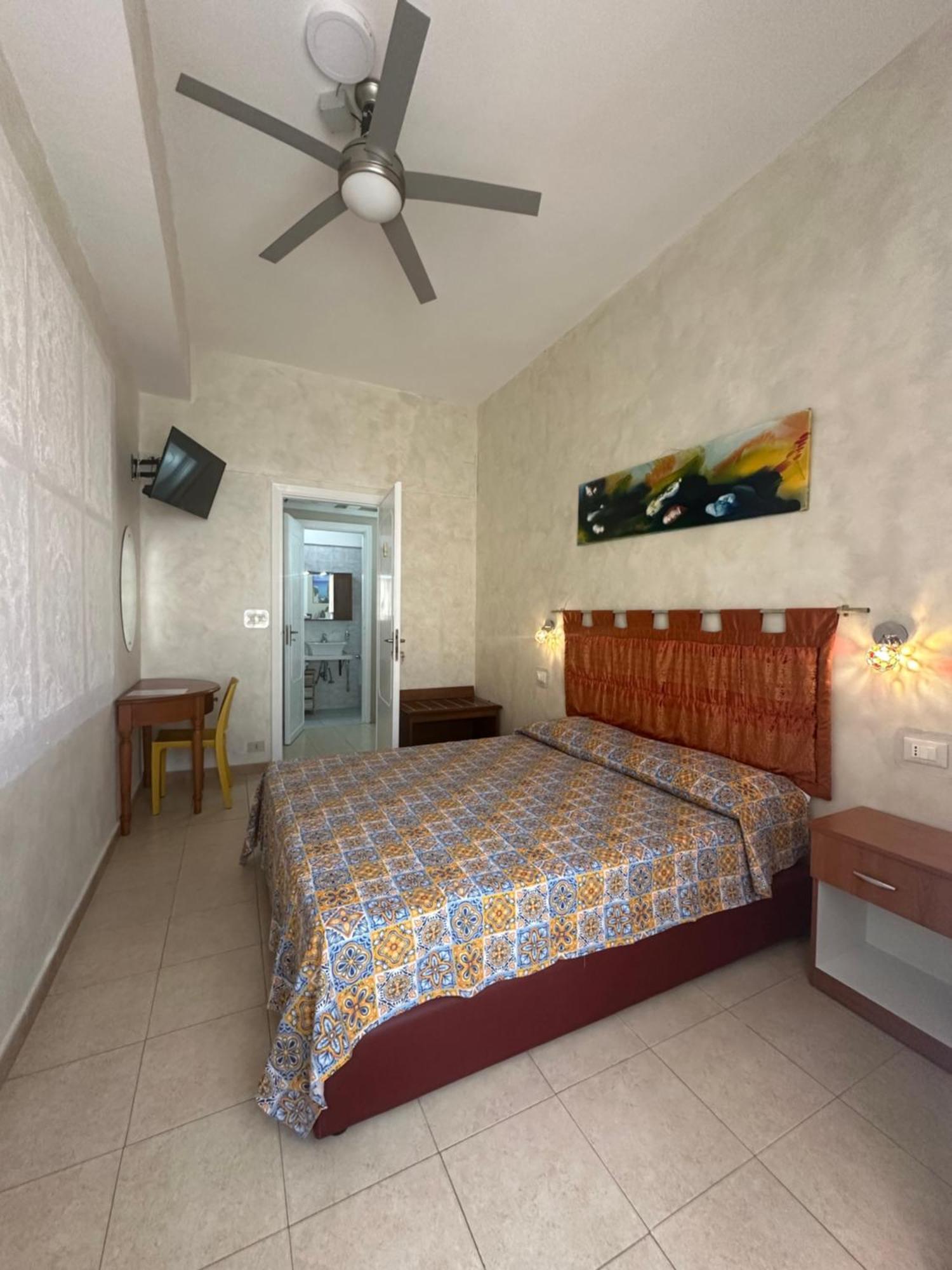 Bed & Breakfast Delle Palme Trapani Ngoại thất bức ảnh