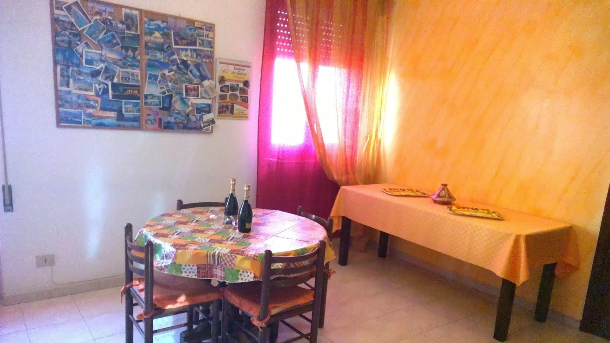 Bed & Breakfast Delle Palme Trapani Ngoại thất bức ảnh